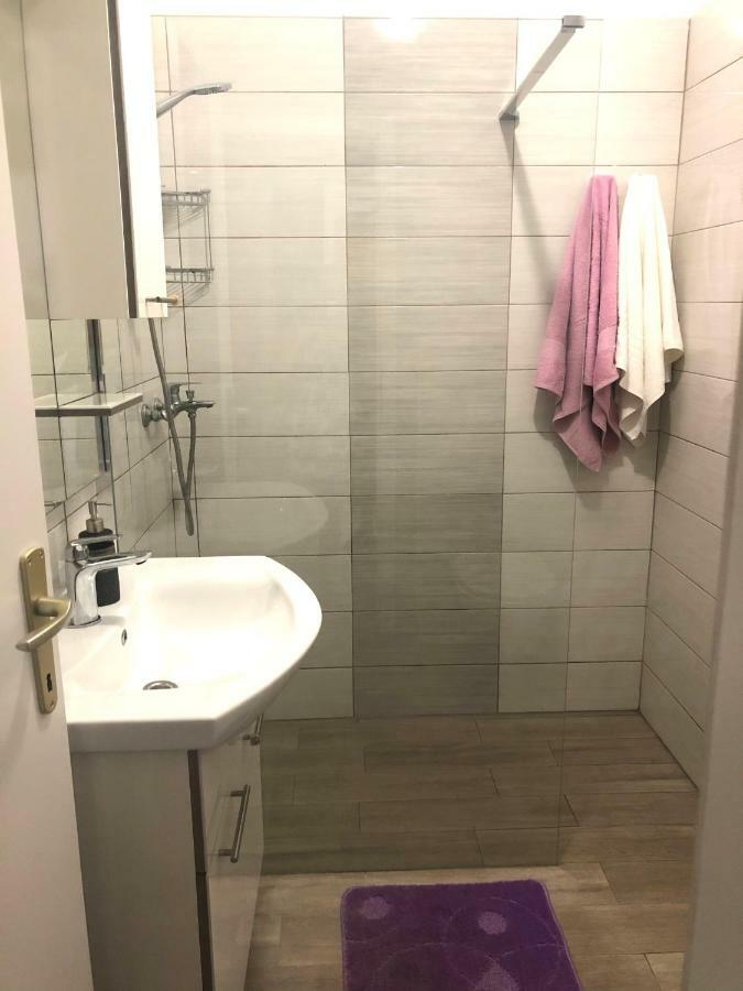 Garden Apartments Komiža المظهر الخارجي الصورة